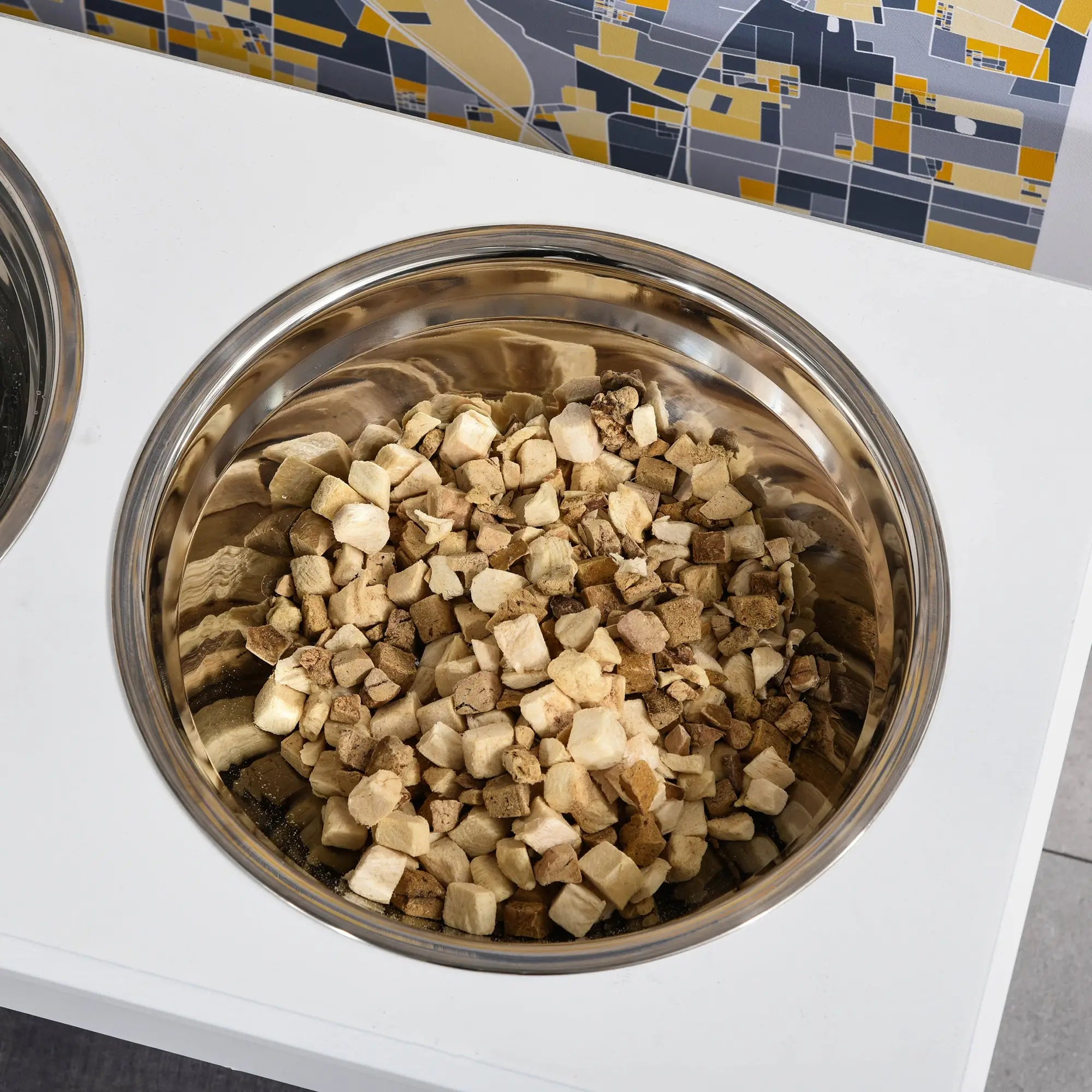 Comedero Elevado para Perros con 2 Cuencos de Acero Inoxidable | Diseño Elegante para una Alimentación Más Cómoda y Saludable